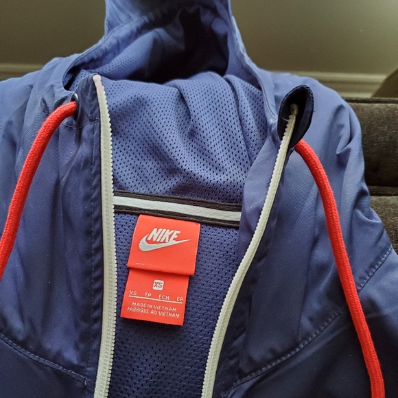 NIKE SPORTSWEAR BLUE HOODED WINDBREAKER SUIT - Picture 7 of 8